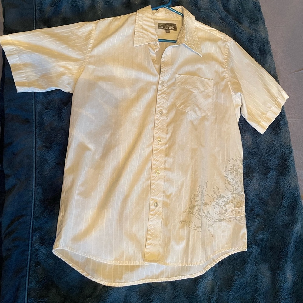 Ezekiel Collared Short Sleeve Button Down Shirt.